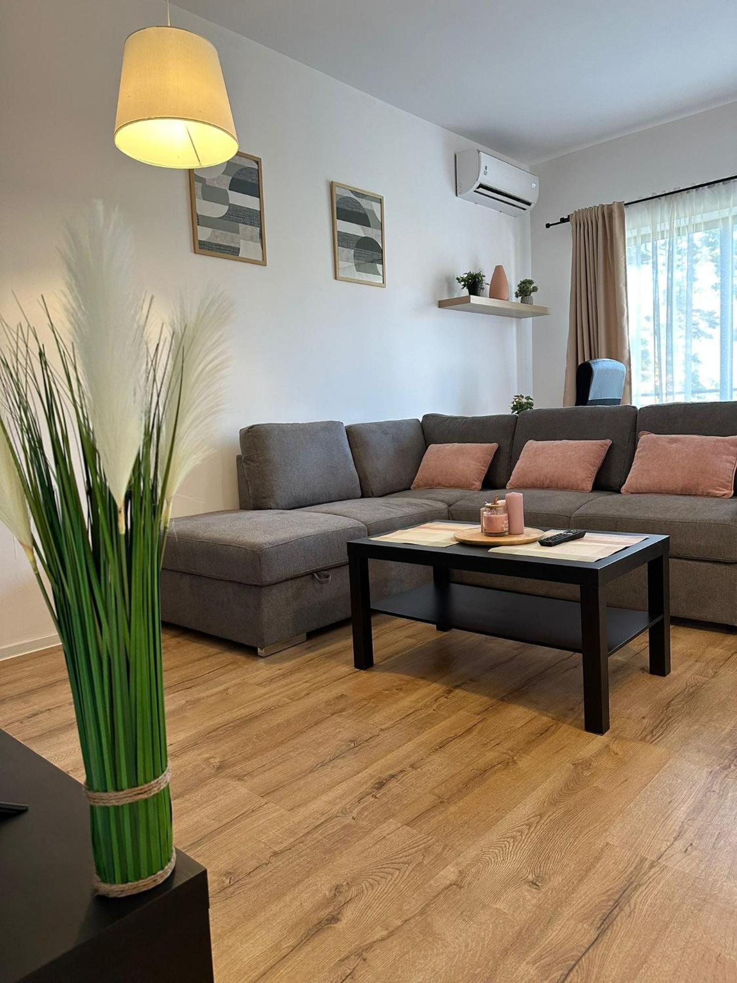 Glam Apartments Lipatti Near Iulius Mall And City Center Тимишоара Экстерьер фото